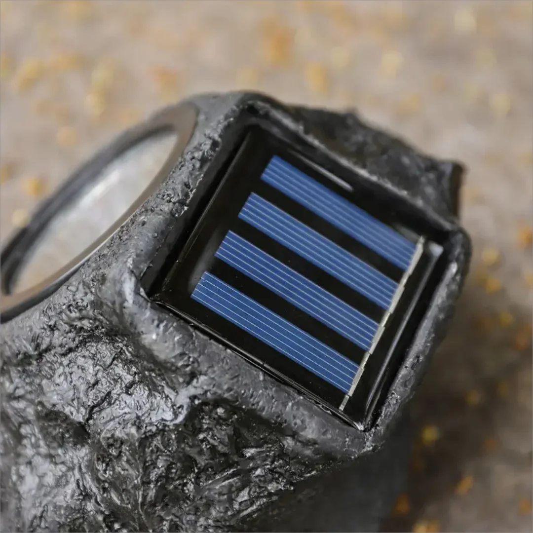 Frendorf | Wasserdichte Außen Solar Felsen Spotlight Lampen
