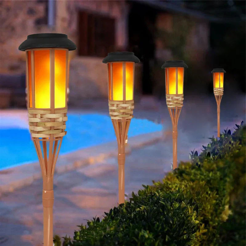 Frendorf |  Solar-Fackel 5er-Set | Flammenoptik LED Gartenleuchten | Solarbetrieben | Dekoratives Licht für Außen
