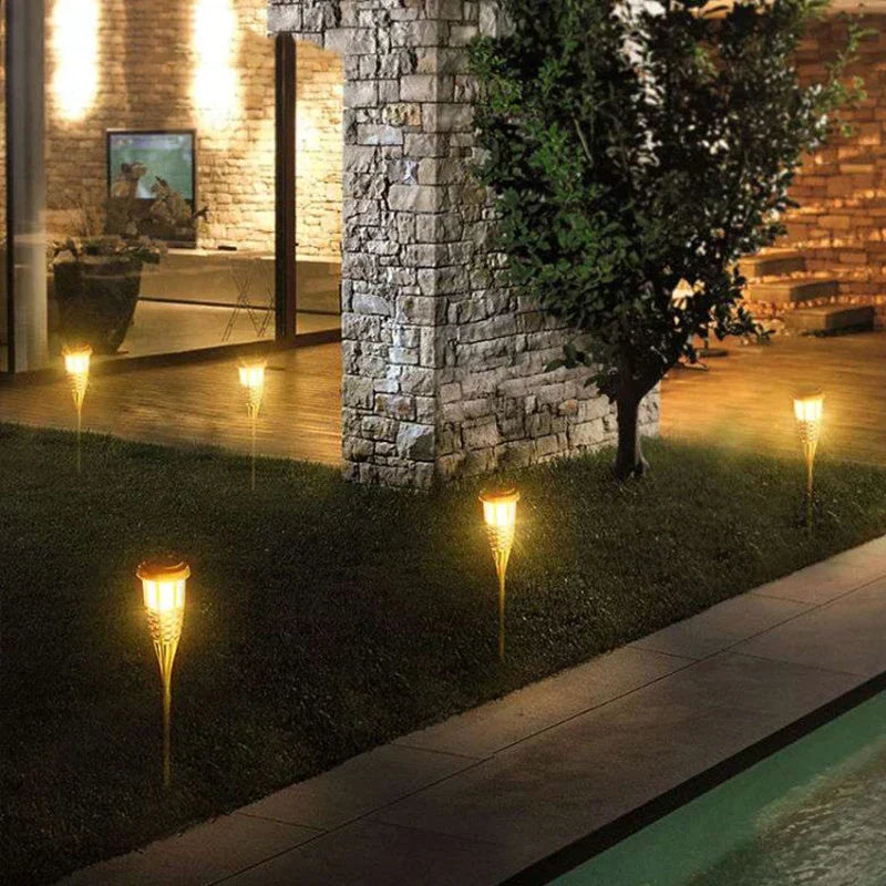 Frendorf |  Solar-Fackel 5er-Set | Flammenoptik LED Gartenleuchten | Solarbetrieben | Dekoratives Licht für Außen