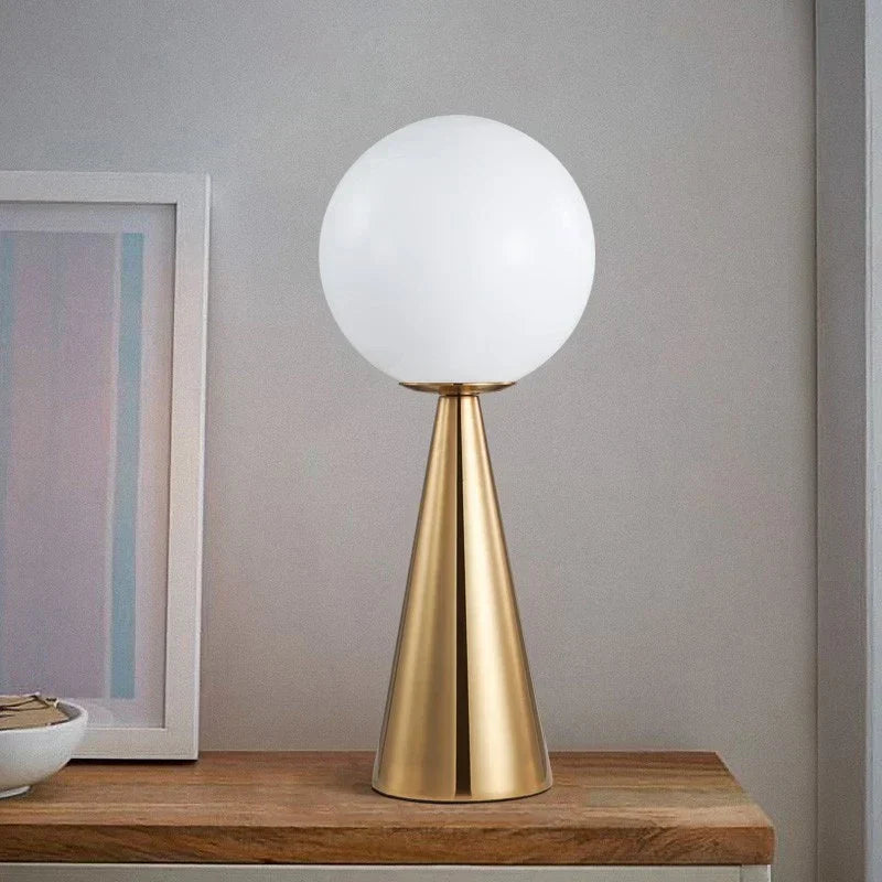 GoldGlanz | Elegante Tischlampe aus Glas