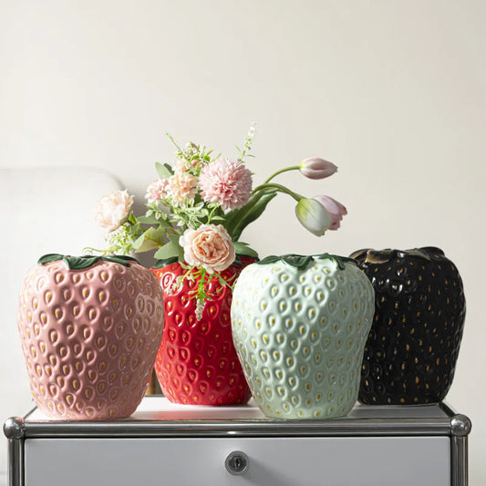 Hässliche Erdbeer Vase