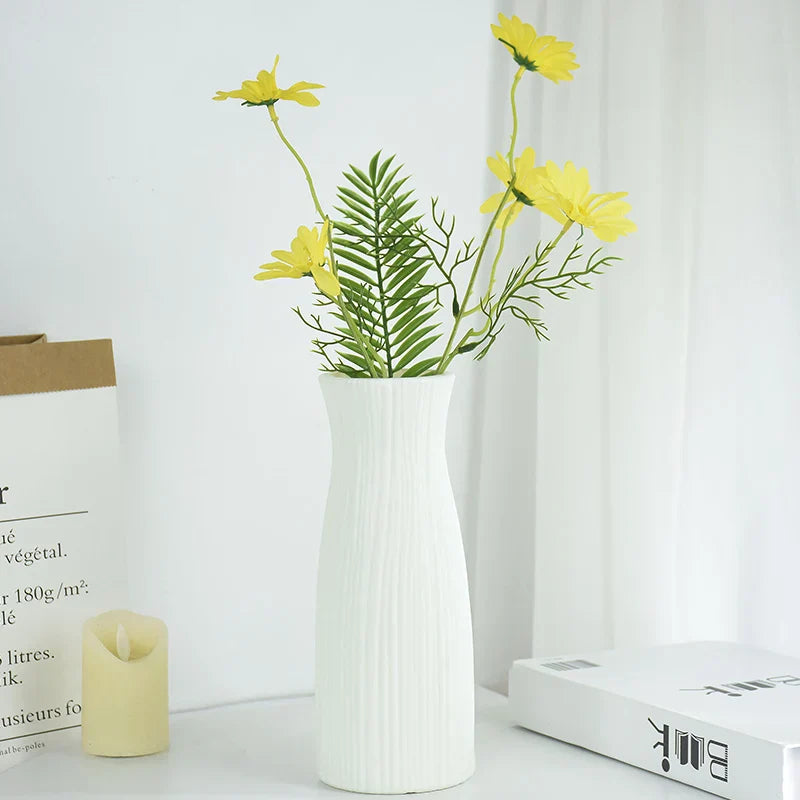 Frendorf | Blumeo Minimalistische Blumenvase | Weiße Keramikvase für Tisch- & Küchendekoration | Perfekt für Hochzeitsarrangements & Blumensträuße