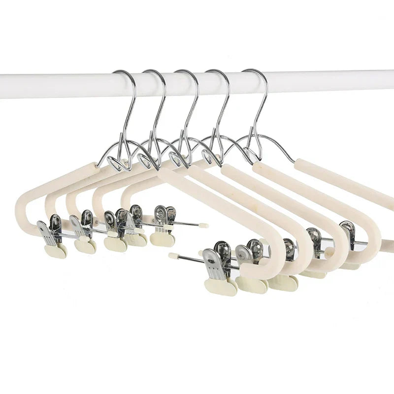 Frendorf | Platzsparendes Design Stapelbare Kleiderbügel Set