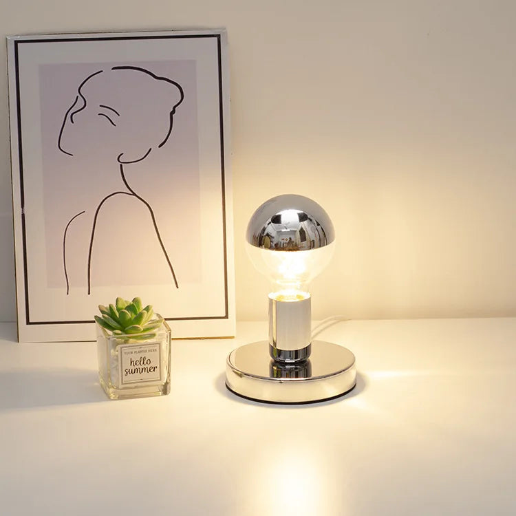 Frendorf | LumiSphere – Moderne Tischlampe mit Schirm aus Spiegelglas