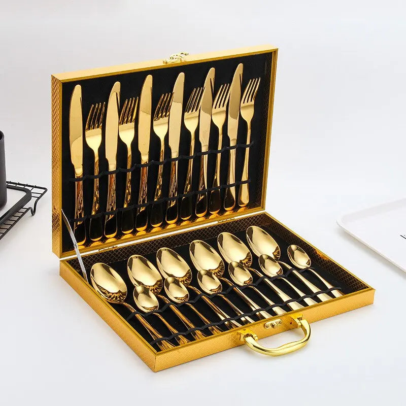 Frendorf | Opulentes Gold Besteckset - Das elegante 24-teilige Gold- und Silberbesteckset
