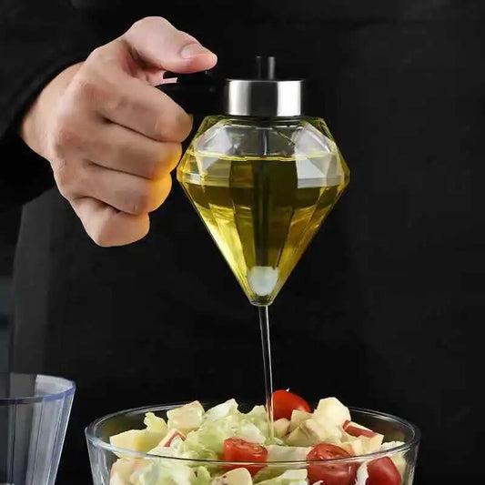 Eleganter Ausgießer für Öl