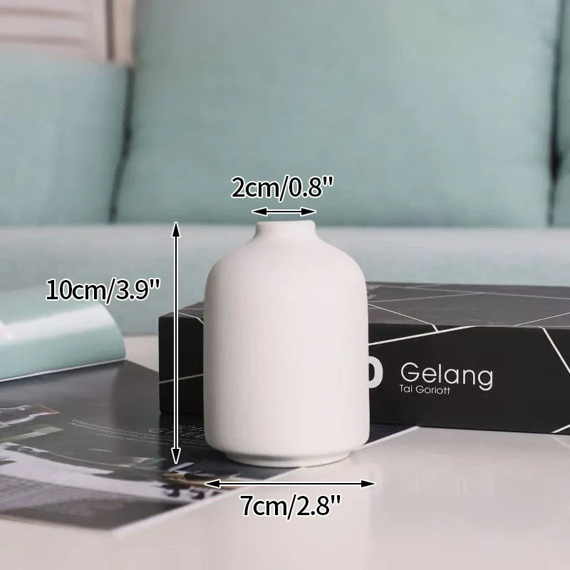 Minimalistische Keramik Blumenvase