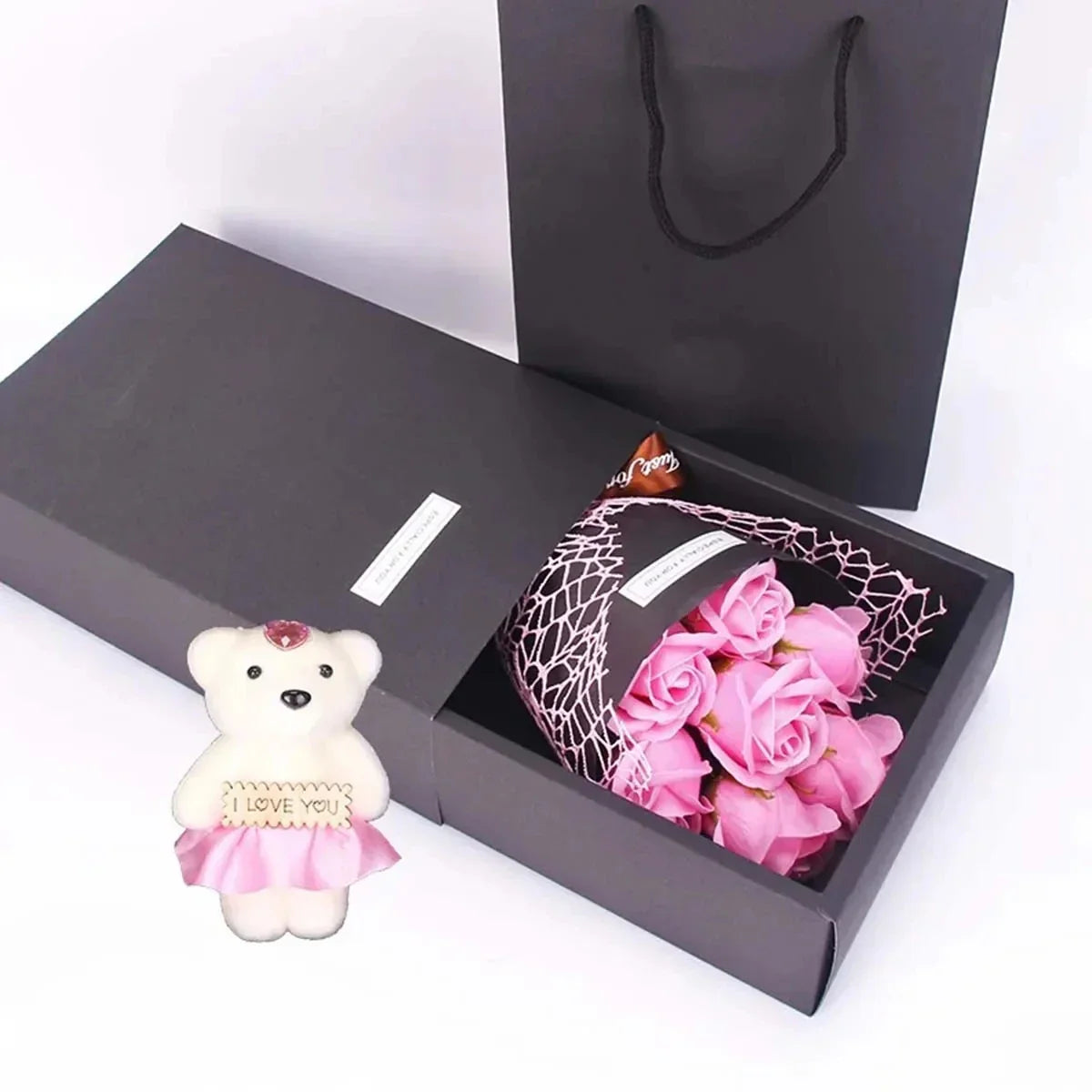 Frendorf | 7 Rosen Seifenstrauß Geschenkbox