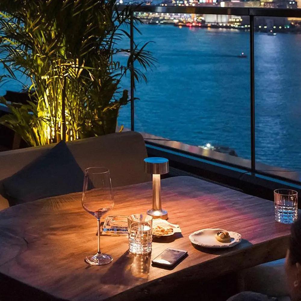 Vintora – Raffinierte Retro Bar Tischlampe