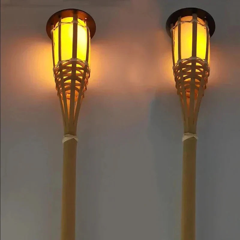 Frendorf |  Solar-Fackel 5er-Set | Flammenoptik LED Gartenleuchten | Solarbetrieben | Dekoratives Licht für Außen