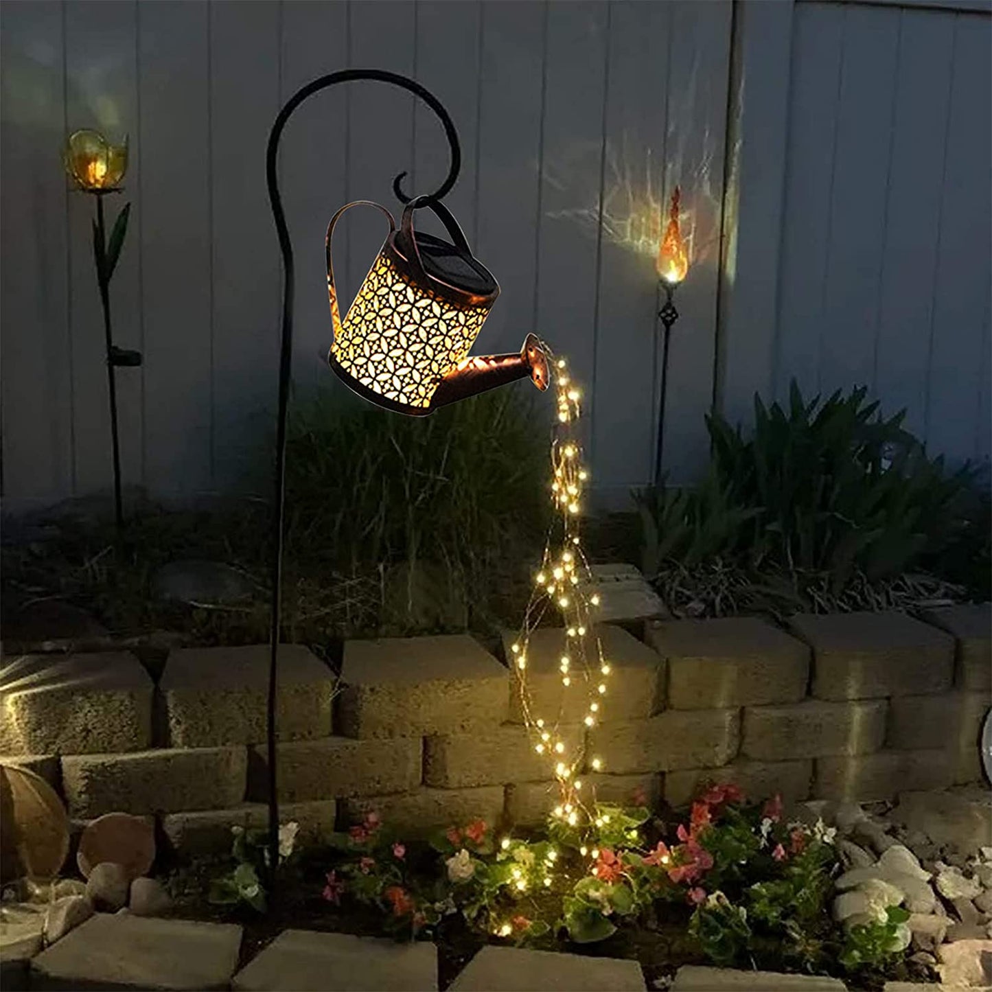 Frendorf | GlowCascade Solar Gartenlaterne | Verzauberte LED Wasserfall Beleuchtung | Wetterfeste Solar Gartenleuchte