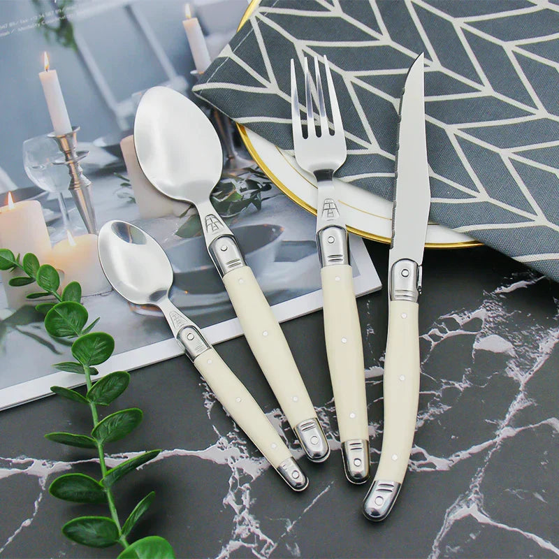 IvoryElegance – Luxus Laguiole Besteckset mit zeitlosem Stil