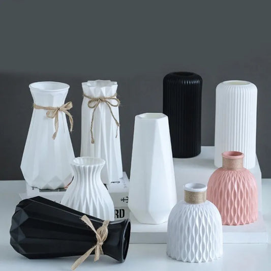 Moderne elegante Blumenvasen