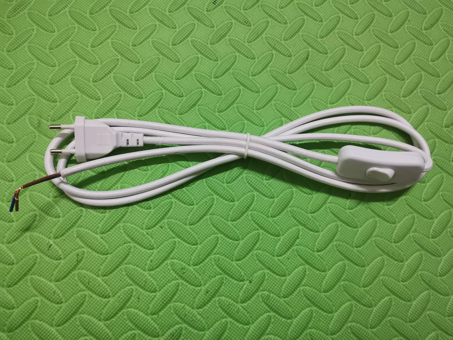 Frendorf | 220V AC Stromkabel mit europäischem Stecker und Schalter – Klassisches Stofftextil umhülltes Flex-Verlängerungskabel für Tischlampe