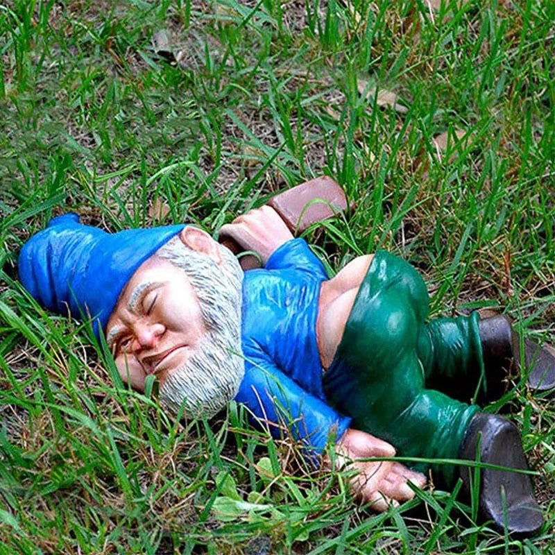 Lustige Gartenzwerge: Lebhafte Gartenornamente