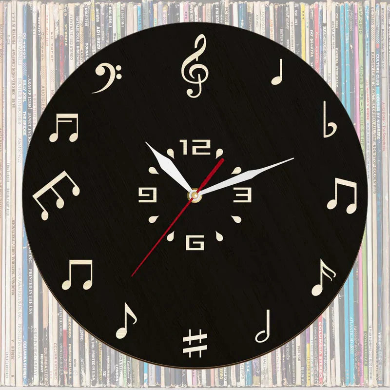 Frendorf | NoteRhythm Künstlerische Wanduhr – Design mit musikalischen Noten für moderne Interieurs