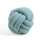 Gooi Kissen - Cozy - Handgeknoteter Ball - Lammfell