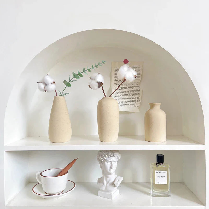 Minimalistische Keramik Blumenvase