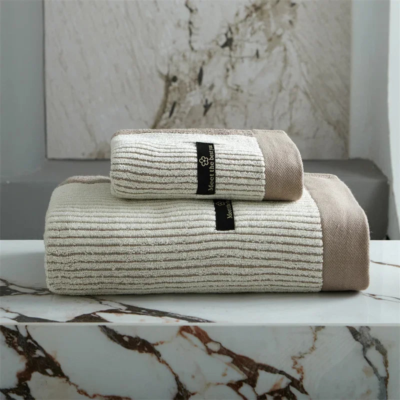 PureSoft – Luxuriertes Badetuch aus 100% Bio-Baumwolle