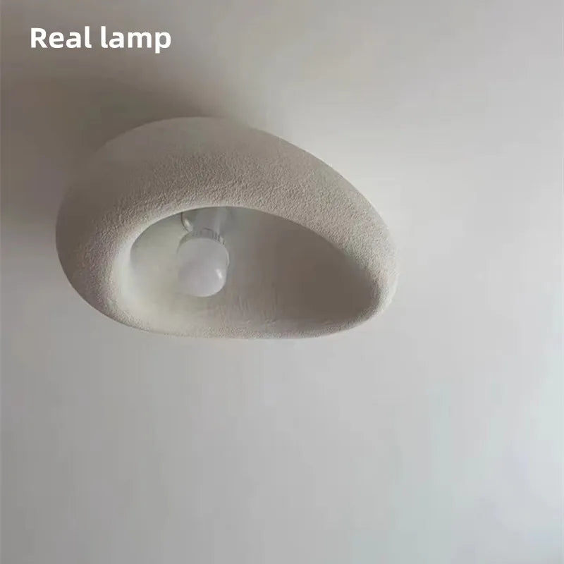 Wabi-Sabi Inspirierte LED Deckenlampe: Minimalistische Eleganz für Ihr Zuhause