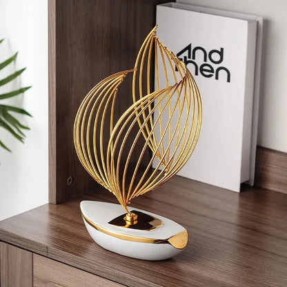 Frendorf | WindGlide elegante Segelskulptur für modernes Interieur
