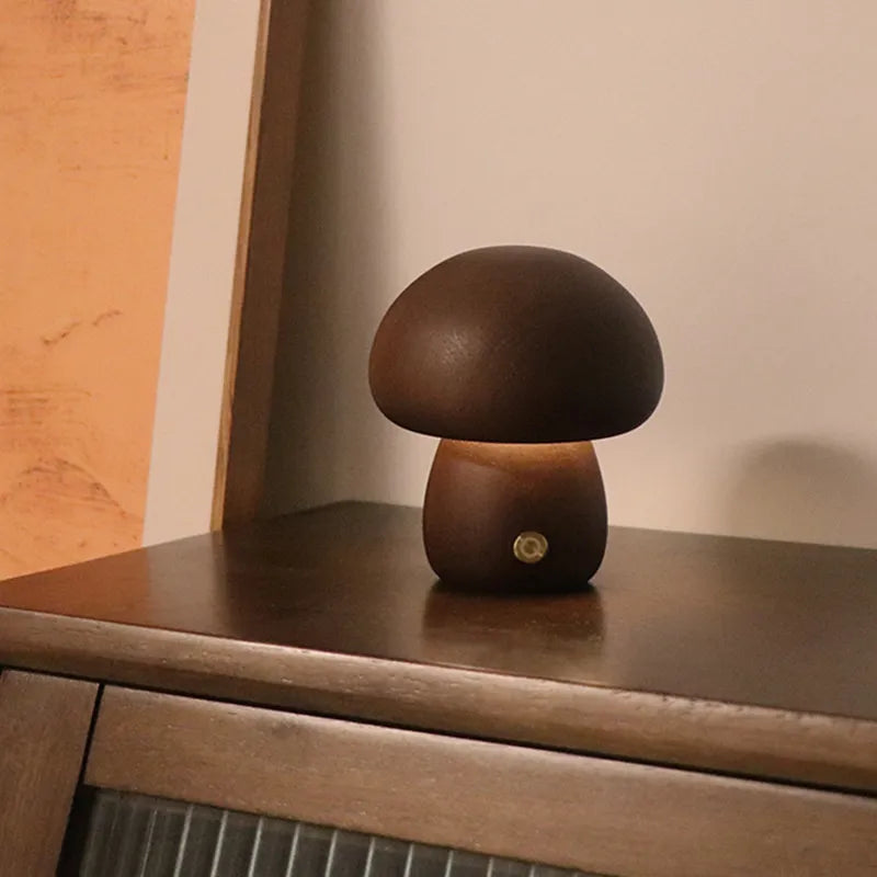 Süße Pilz Nachttischlampe