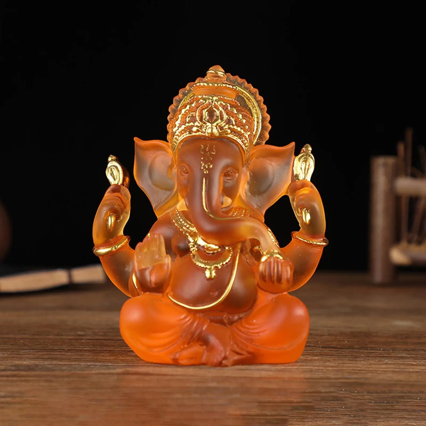 Seltene farbige semi-transparente Ganesh-Statuen für Glück in Ihrem Zuhause