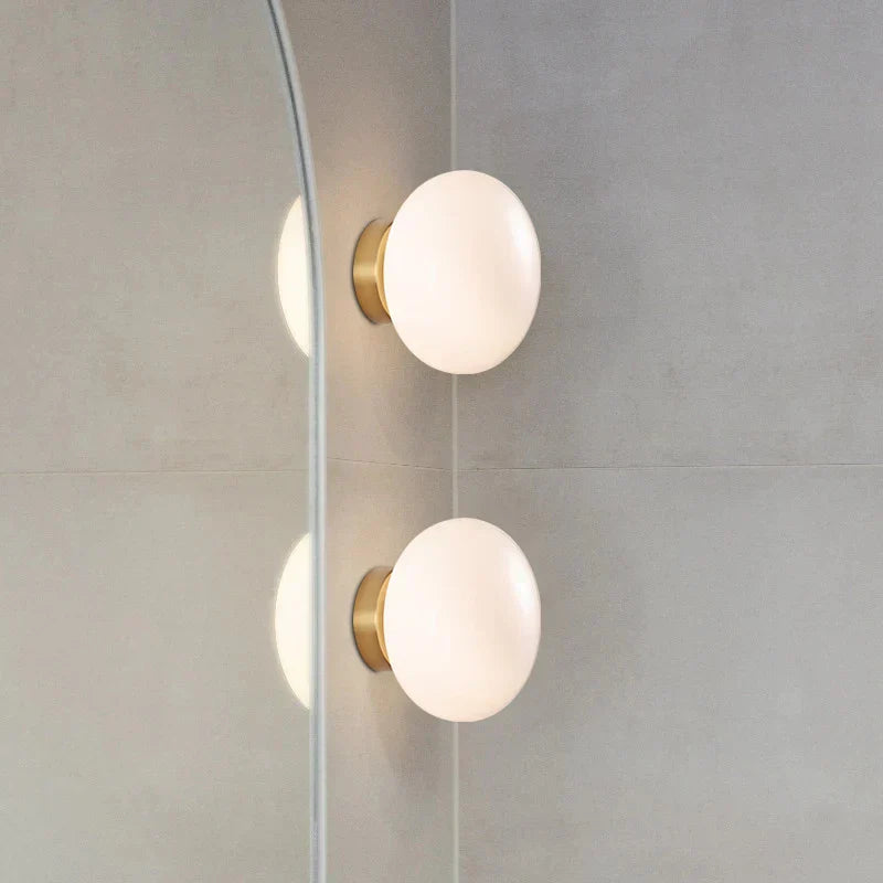 Frendorf | BrassAura – Elegante Wand- und Deckenlampe mit Messingdetails