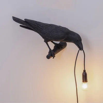 Frendorf | Moderne Lucky Bird Tischlampe – Kreatives Harz Tierdesign für Schlafzimmer und Wohnzimmer