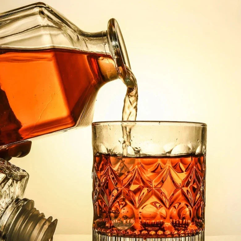 Frendorf | VeraLux Glas-Dekanter Set | Elegante Whisky-Karaffe | Luxuriöse Geschenkidee | Für Spirituosen & Wein