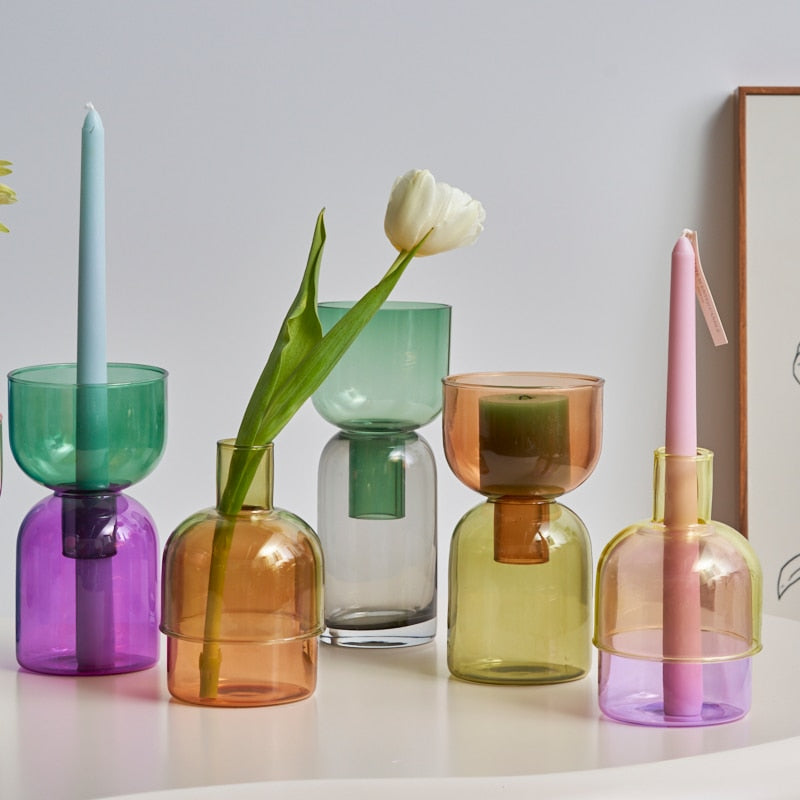 Farbenfroher Glas-Teelichthalter