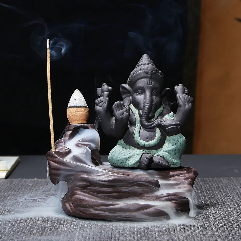 Clay-Style Ganesha Loban/Agarbatti Halter und Figurine
