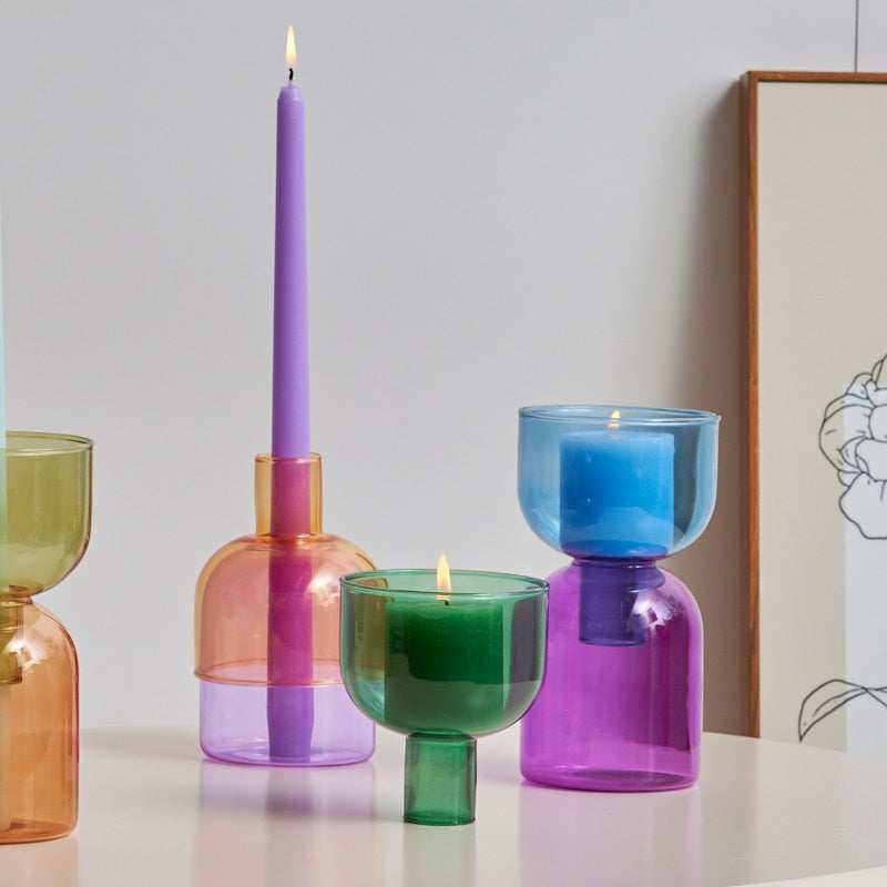Farbenfroher Glas-Teelichthalter