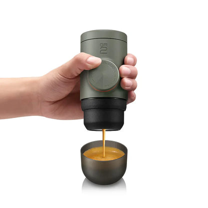 WACACO Minipresso GR2 – Tragbare Espressomaschine für den Außenbereich, kompatibel mit gemahlenem Kaffee, Reise- & Camping-Kaffeemaschine Geschenk