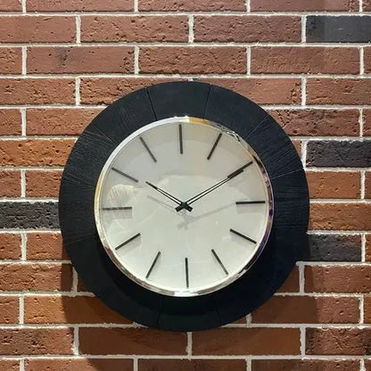 Frendorf | Bringen Sie einen Hauch von Eleganz mit unserer modernen schwarzen Uhr