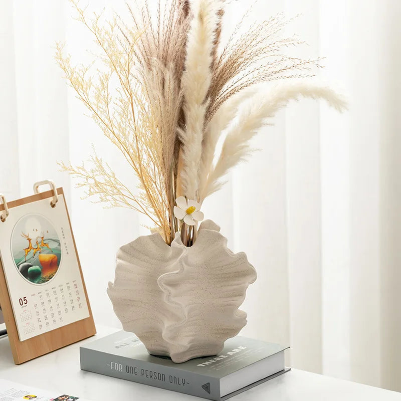 Frendorf | Elegante Form inspiriert von Bewegung und Geometrie