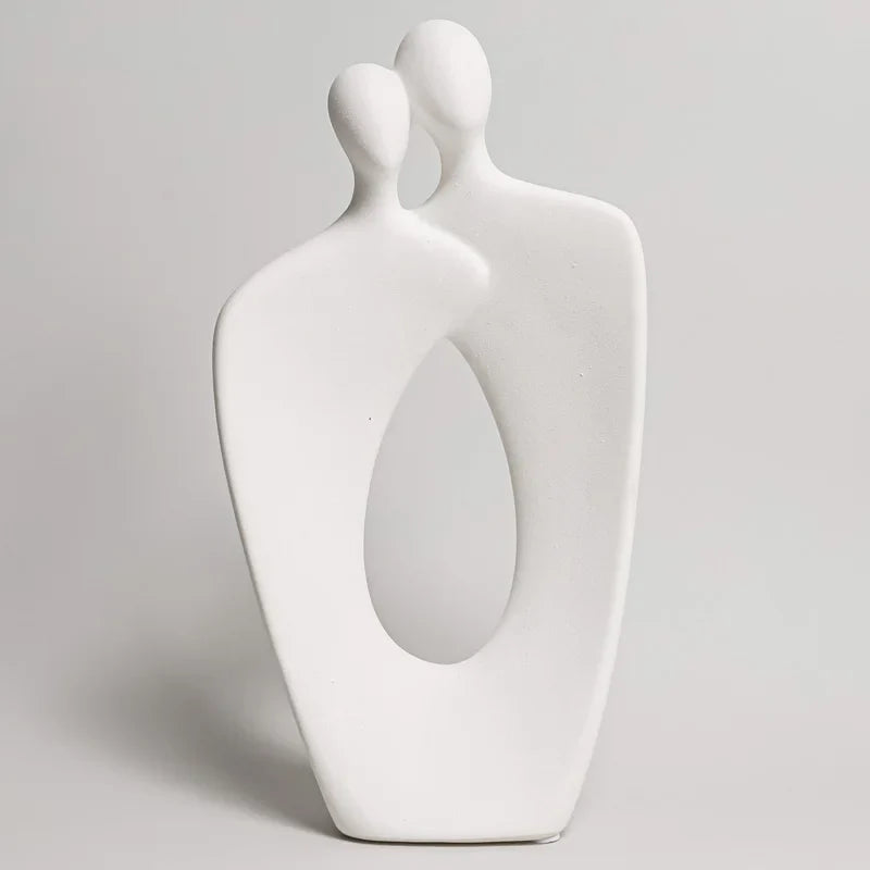 Neueste nordische Einfacher Stil Liebes Skulpturen Keramik Paar Statuen Süße Umarmungs Figuren Körnige Oberfläche Geschenk Für Geburtstag Hochzeit