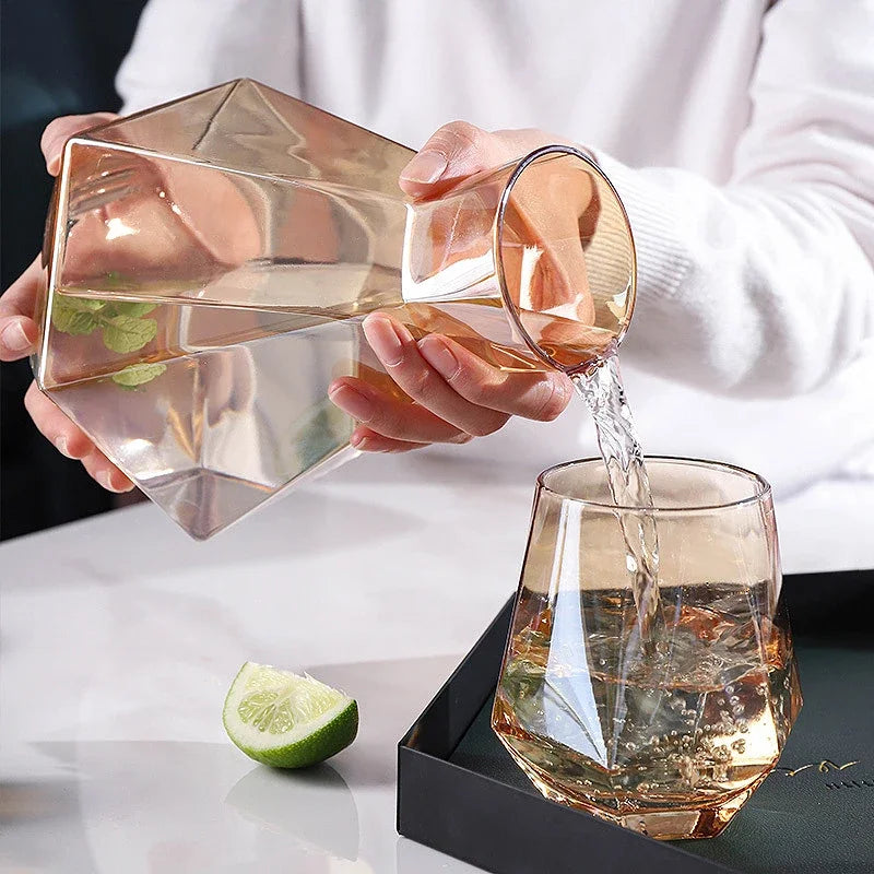 Frendorf | CrystalServe Diamond Design Trinkglas-Set (5-teilig) | Luxuriöses Glasdesign für stilvolle Getränke