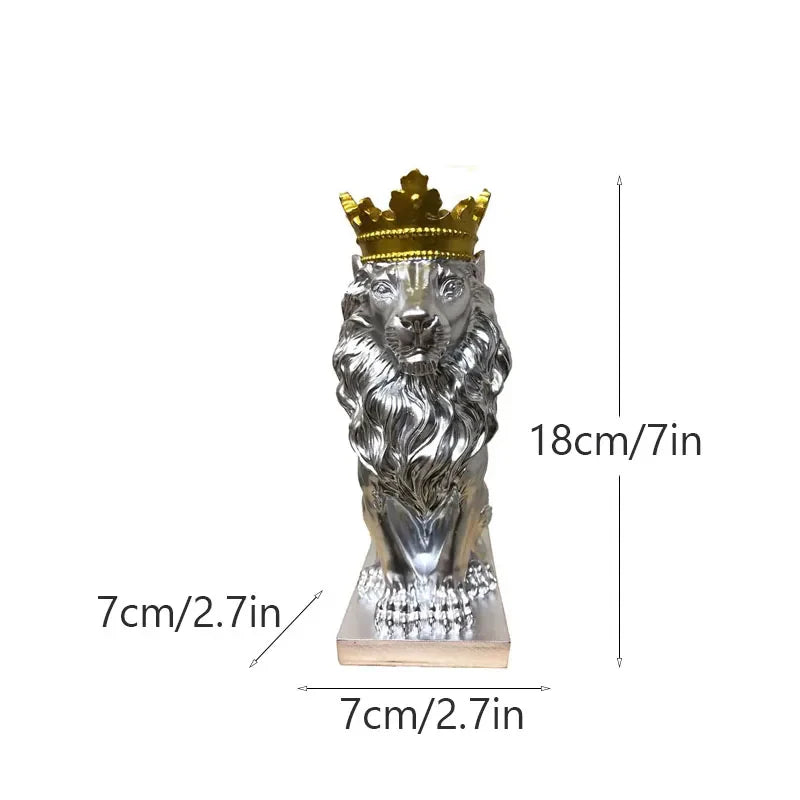 Goldene Krone Löwenkönig Statue