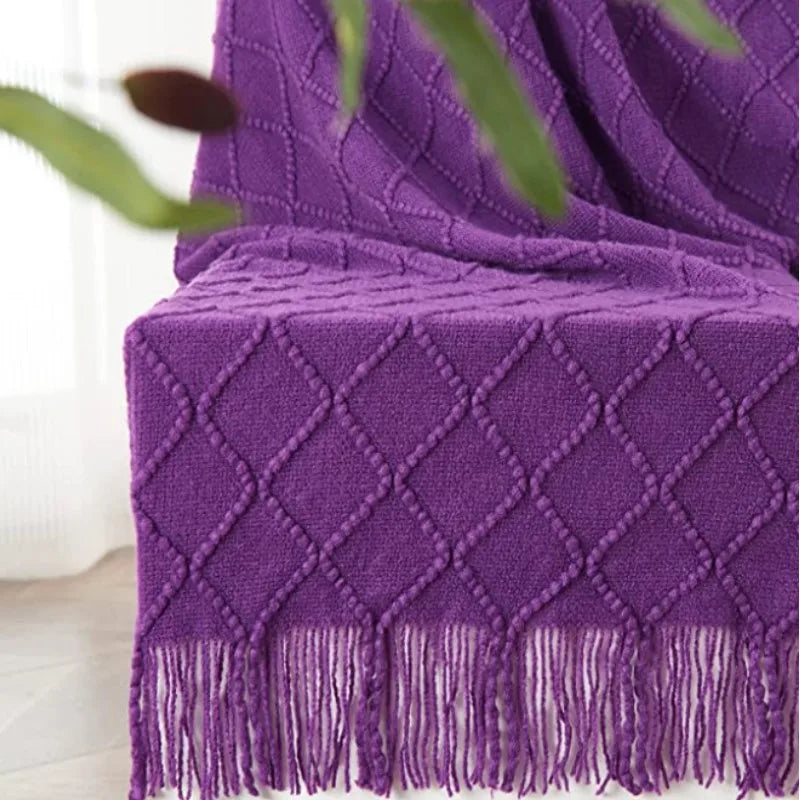 Gemütliche lila Diamant Strickdecke