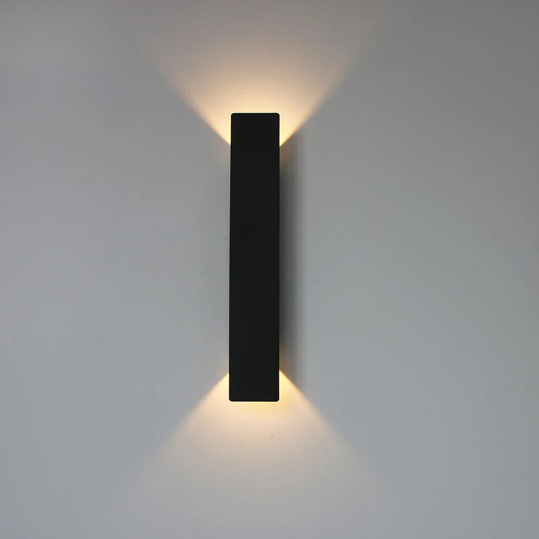 Frendorf | 18W LED Wandleuchte – Moderne Auf- und Abwärts-Wandleuchte für Schlafzimmer, Wohnzimmer, Küche und Eingangsbereich, Schwarz & Weiß, 2-Lichtquelle