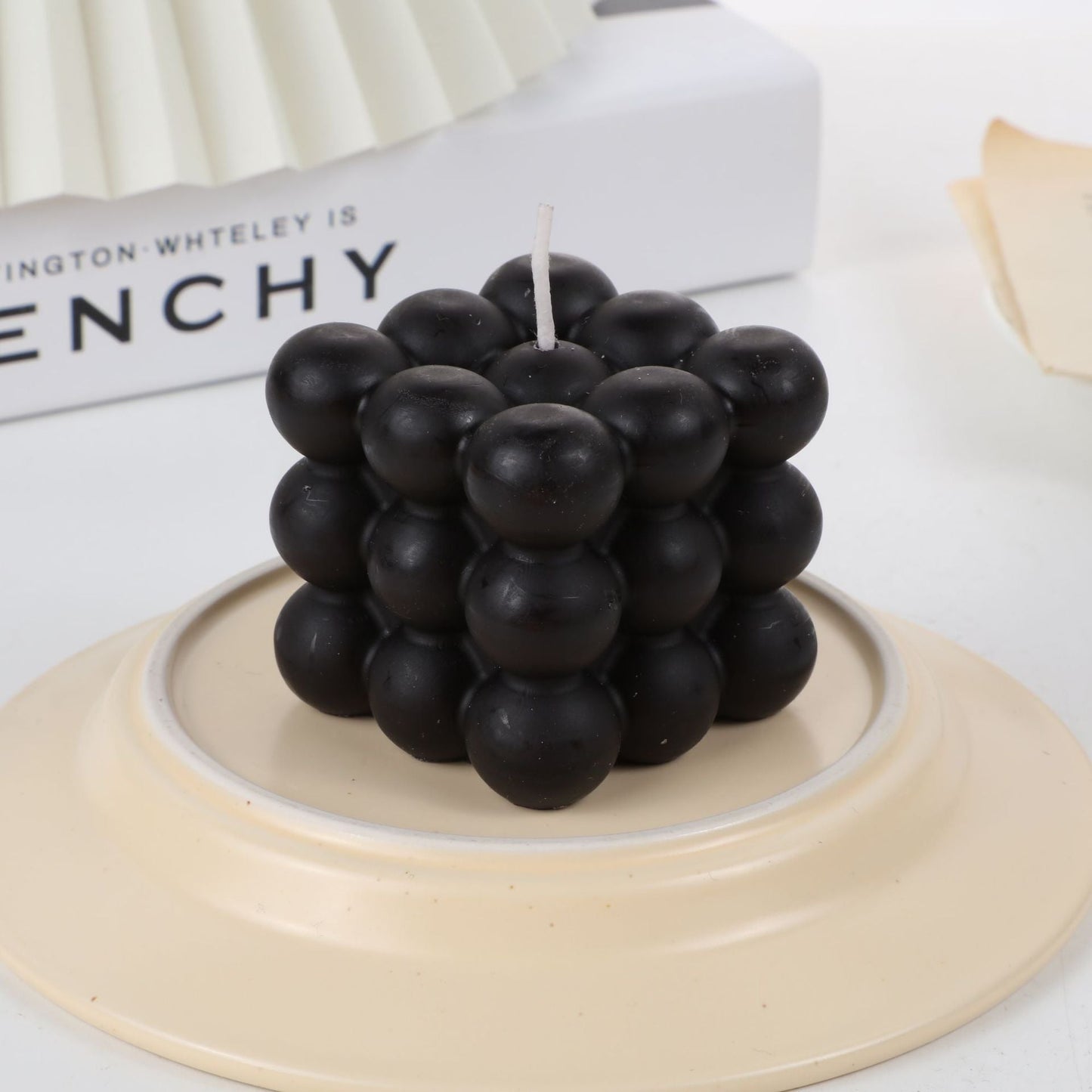 Frendorf | Elegante BubbleGlow Kerze Schaffen Sie eine gemütliche Atmosphäre in Ihrem Zuhause