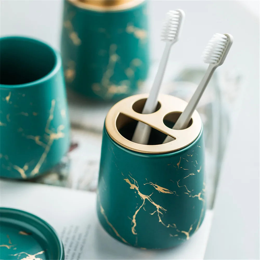 Frendorf | Marbliq Nordic Badezimmer-Set | 4-teiliges Marmor-Design | Luxuriöse Badaccessoires | Elegant & Praktisch