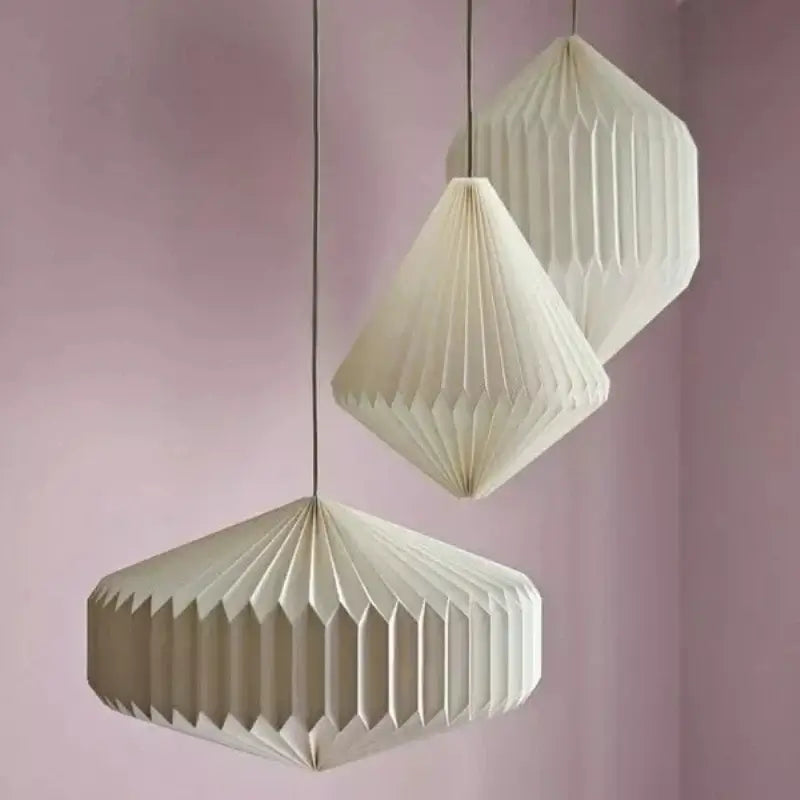 Elegante von Origami inspirierte Papierlaterne