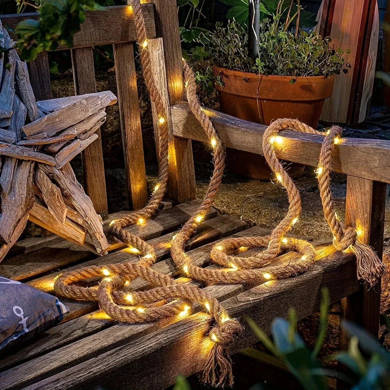 Frendorf | SolarRope | Solarbetriebenes Hanfseillicht | Nachhaltige Dekobeleuchtung für Garten & Terrasse