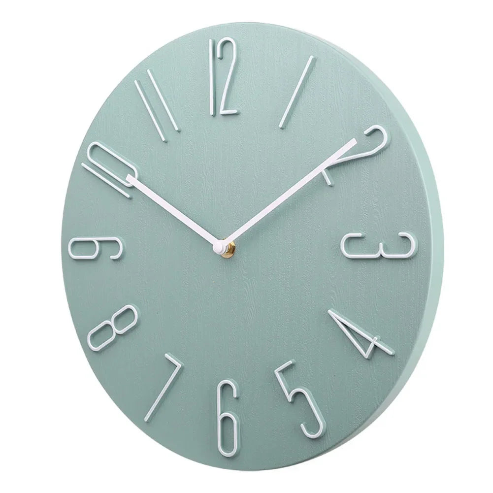 Schlichte, minimalistische Wanduhr
