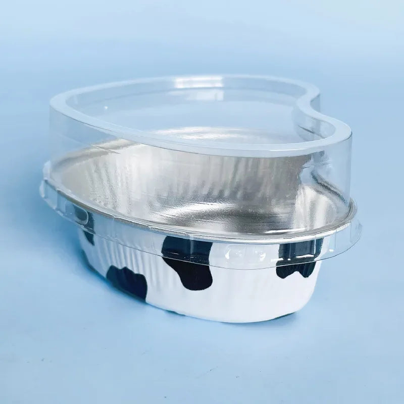 50 Stück 100 ml Aluminium Puddingbecher aus Alufolie mit Deckel - Herzförmige Einweg Mini Mousse Cupcake Behälter Backformen