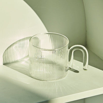 KLARE WELLENGLAS TASSE