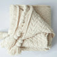 Frendorf | HeartKnit Kuscheldecke aus Chenille | Strickdesign | Für Bett & Sofa | Weich & Gemütlich