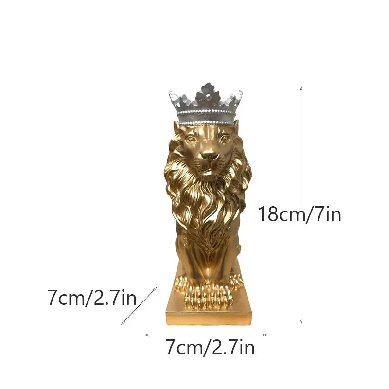Goldene Krone Löwenkönig Statue